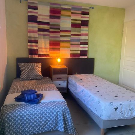 Gite Romarin Avec Spa Saint-Jean-de-Barrou Extérieur photo